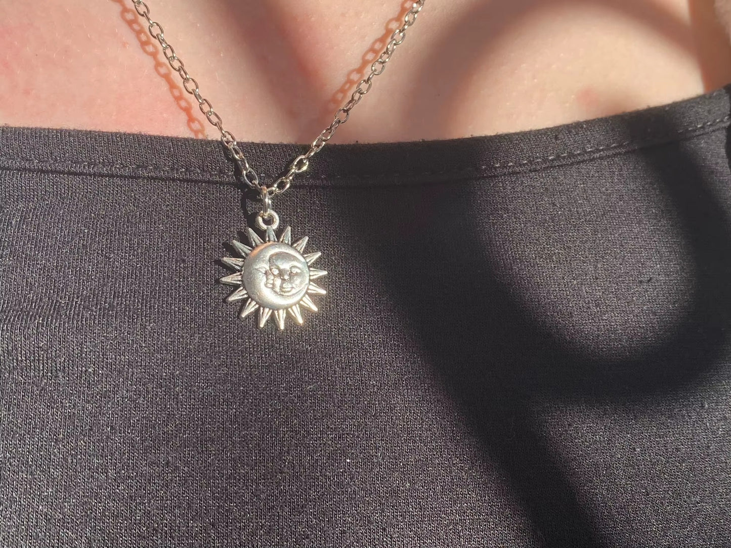 Collar colgante de sol & luna