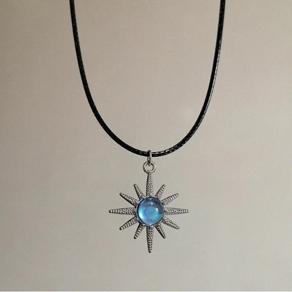 Collar estrella plateada