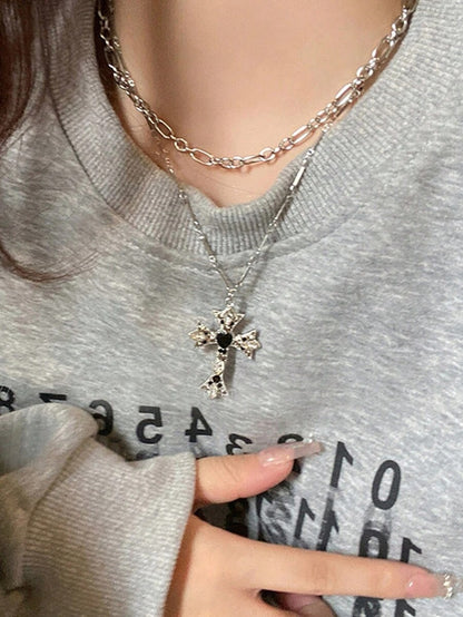 Collar de cruz de cristal