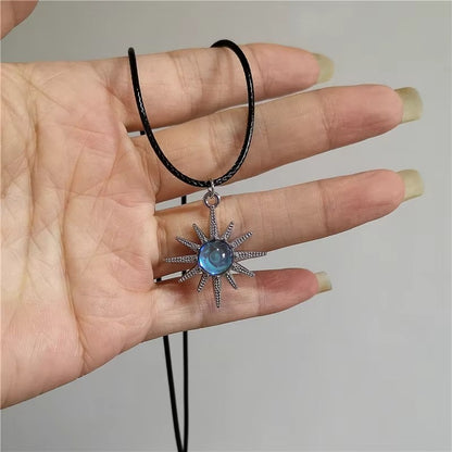 Collar estrella plateada