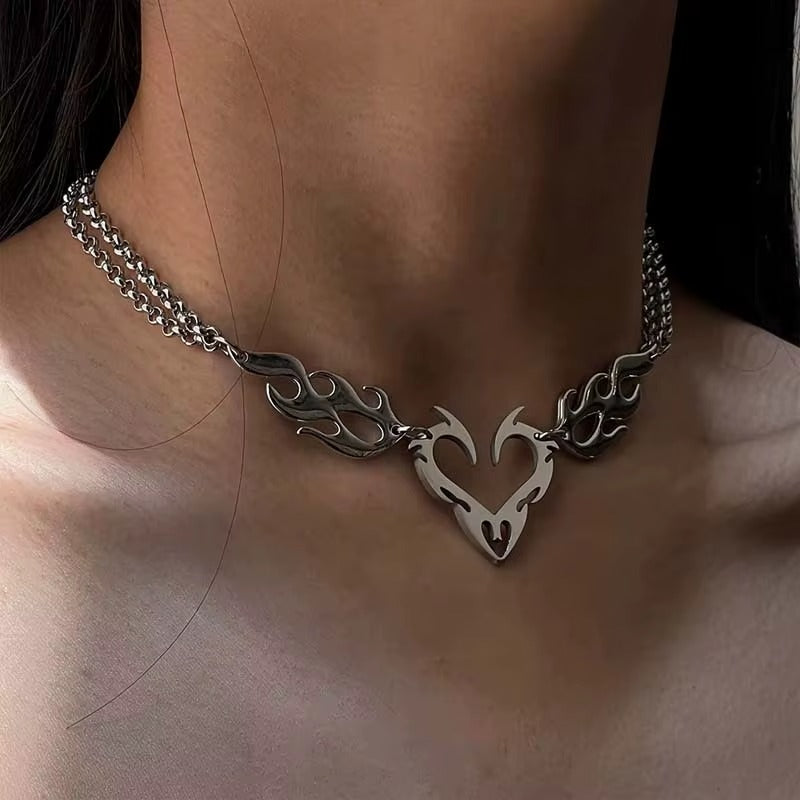Gargantilla llama de amor