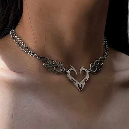 Gargantilla llama de amor